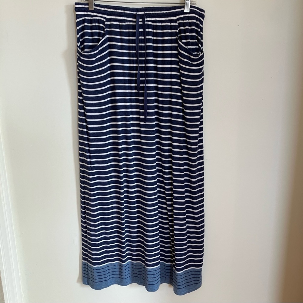 Max Studio Large Blue striped Maxi skirt